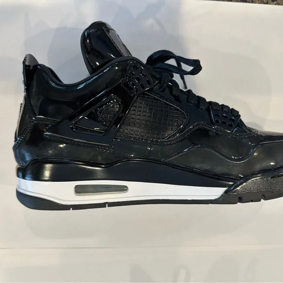 Jordan Athletic Shoes in Black and White